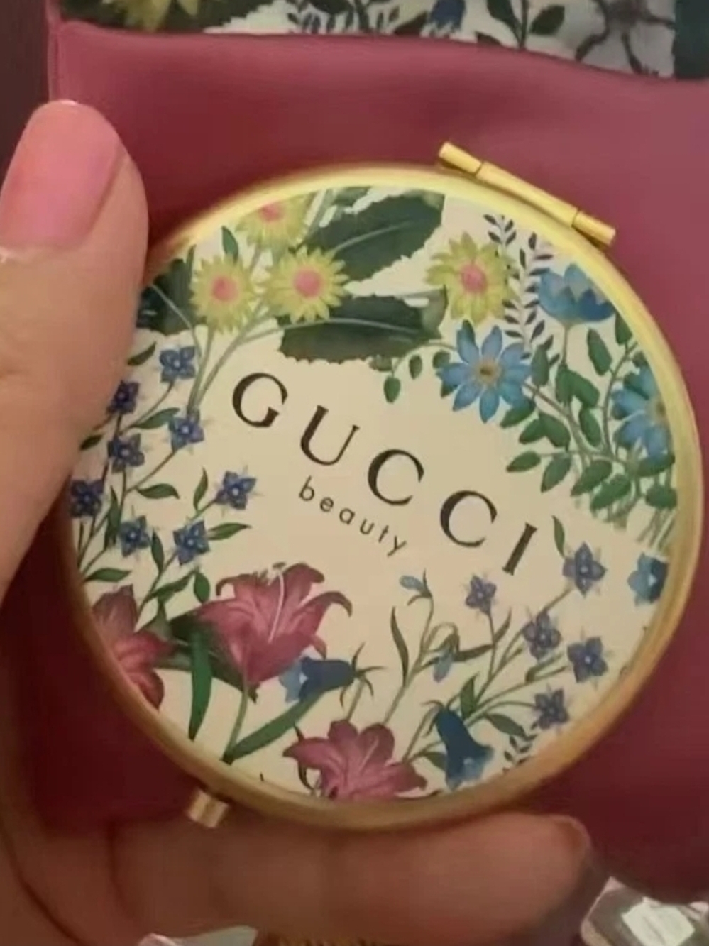 Gucci Beauty Floral Compact Mirror - Picture 2 of 6